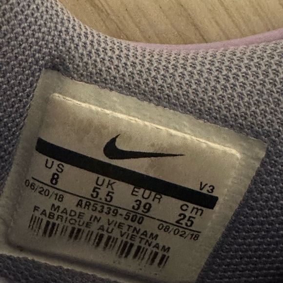 Nike Air Force light purple size 8W but feel like they fit like a 7W - Picture 4 of 5